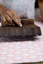 Carte fleurie – Petites fleurs sur fond rose poudré