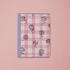 Carte fleurie – Vichy rose et fleurs violettes