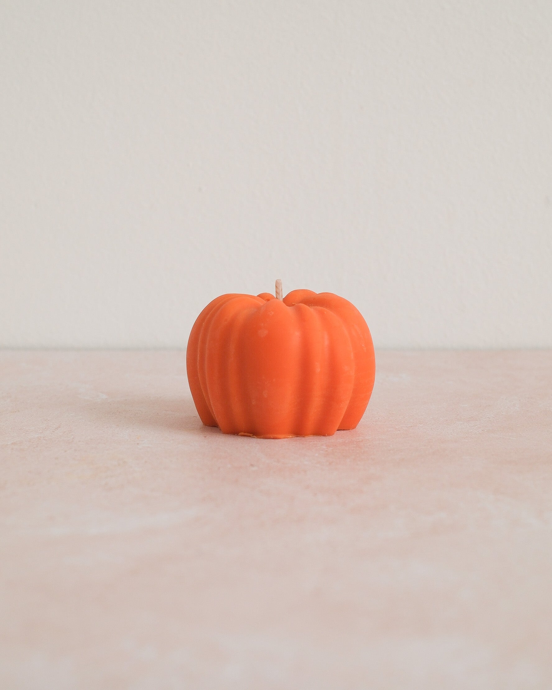 Dekorative Kürbiskerze Orange