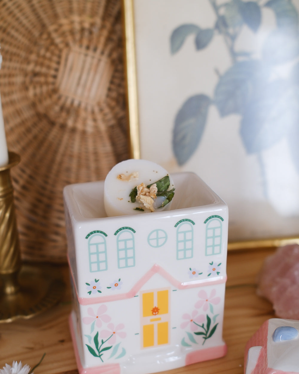 Pastel house fragrance burner