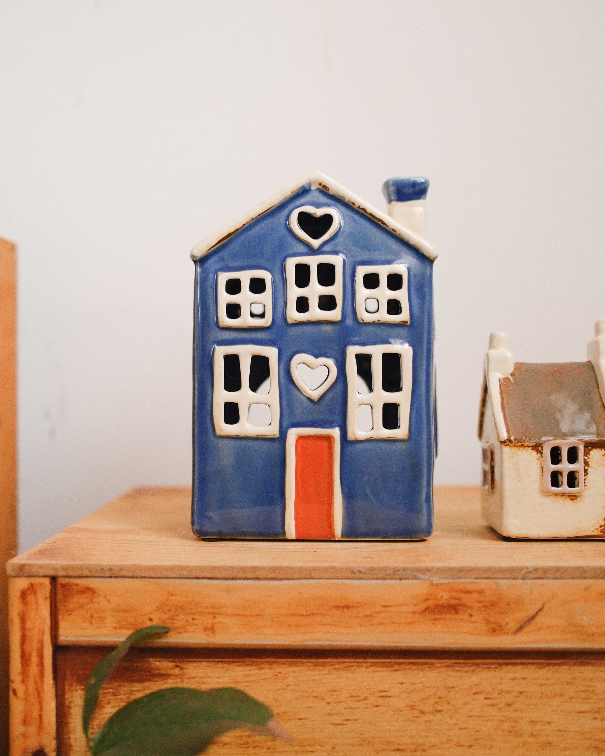 Photophore Arthur House – Maison anglaise en céramique bleue