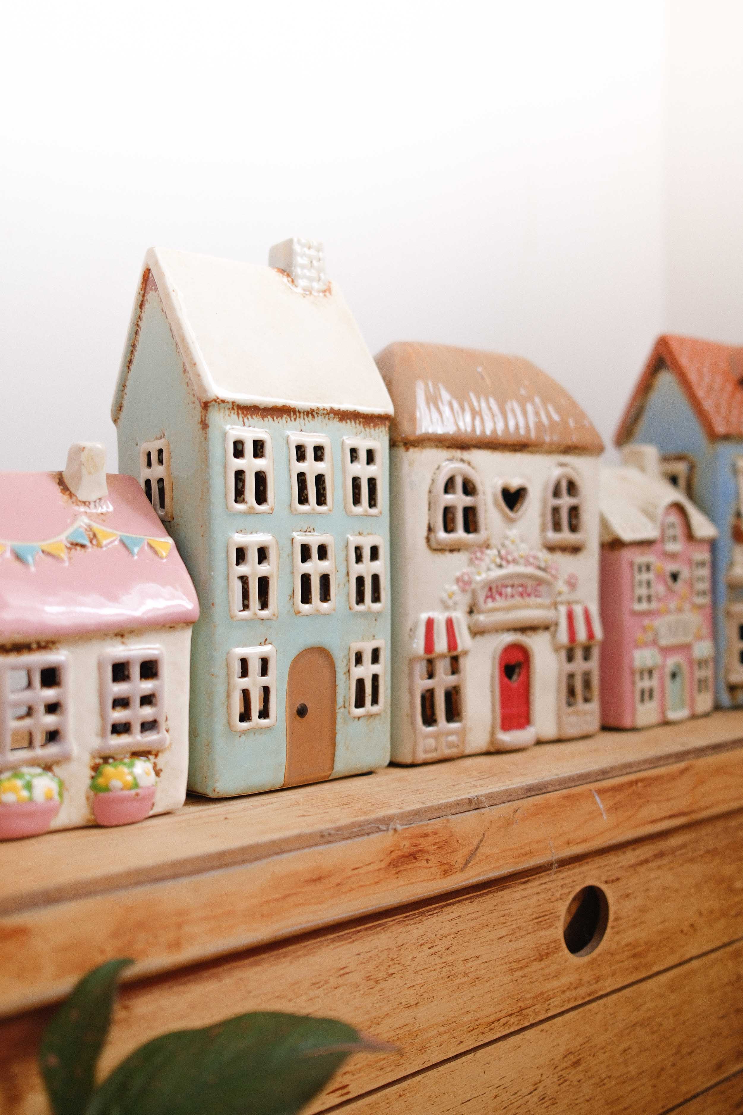 Tealight holder house - Bluebell Cottage